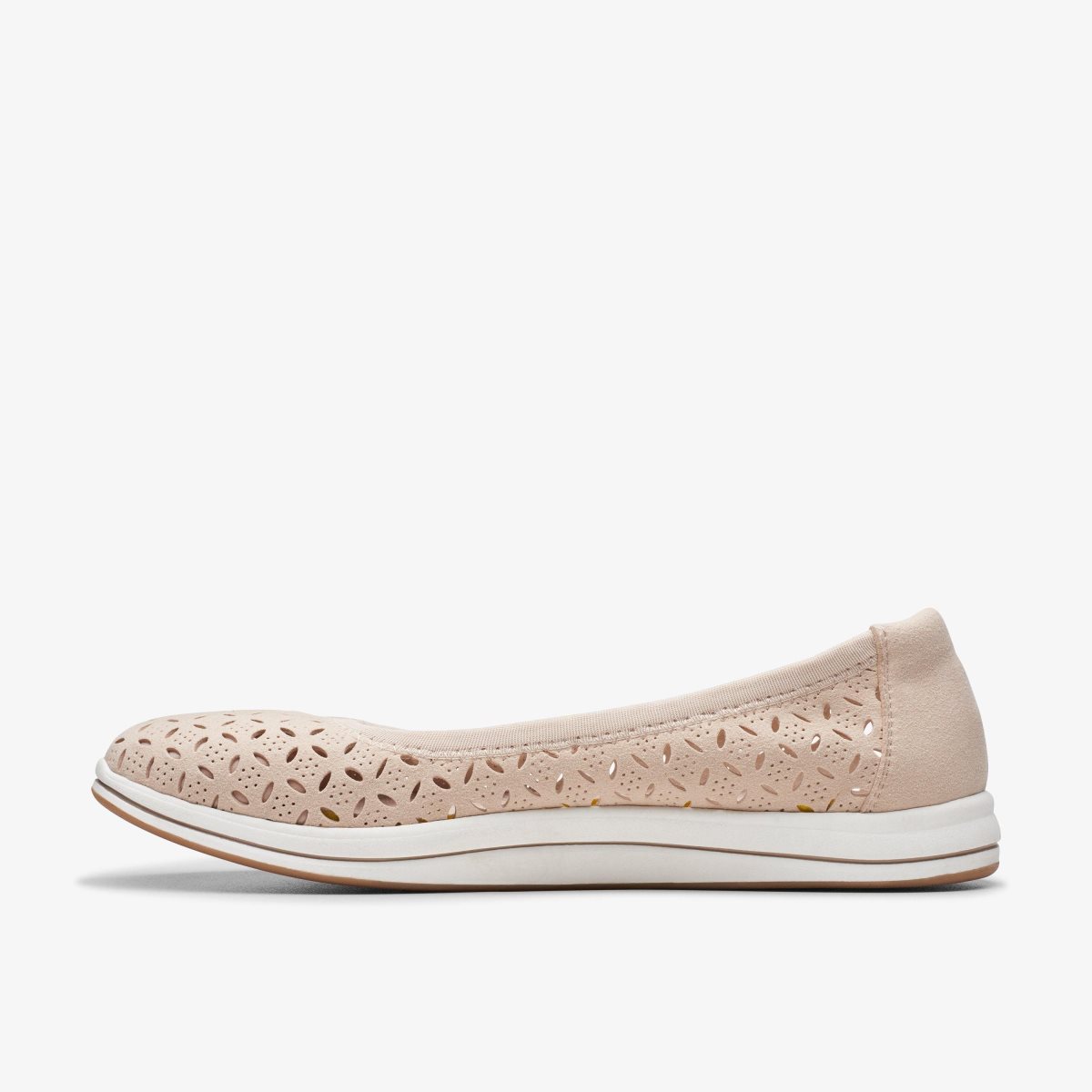 Clarks Breeze Roam Light Sand Light Brown | OAHWR5846