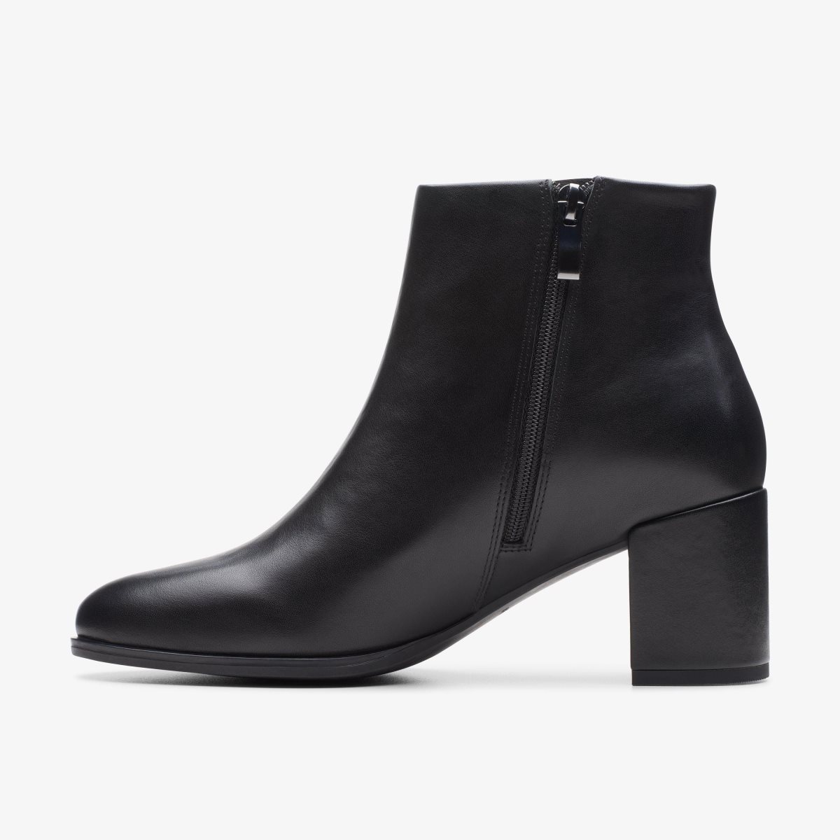 Clarks Freva 55 Zip Black Leather Black | CAIRH2403