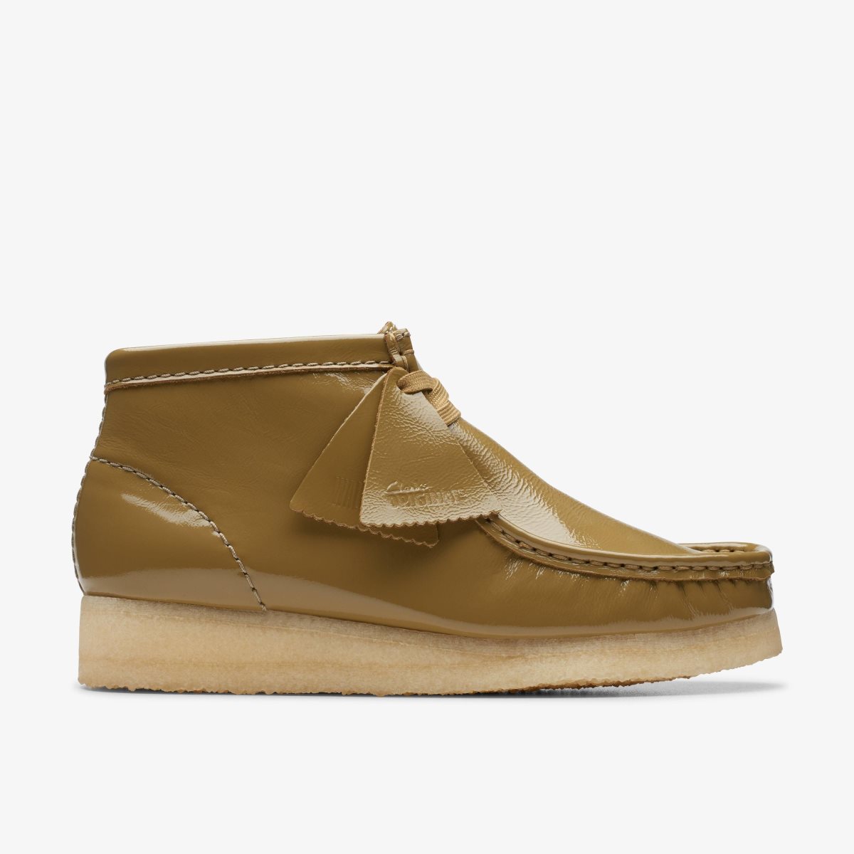 Clarks Wallabee Boot Dark Olive Patent Dark Olive | ZXJOV4569