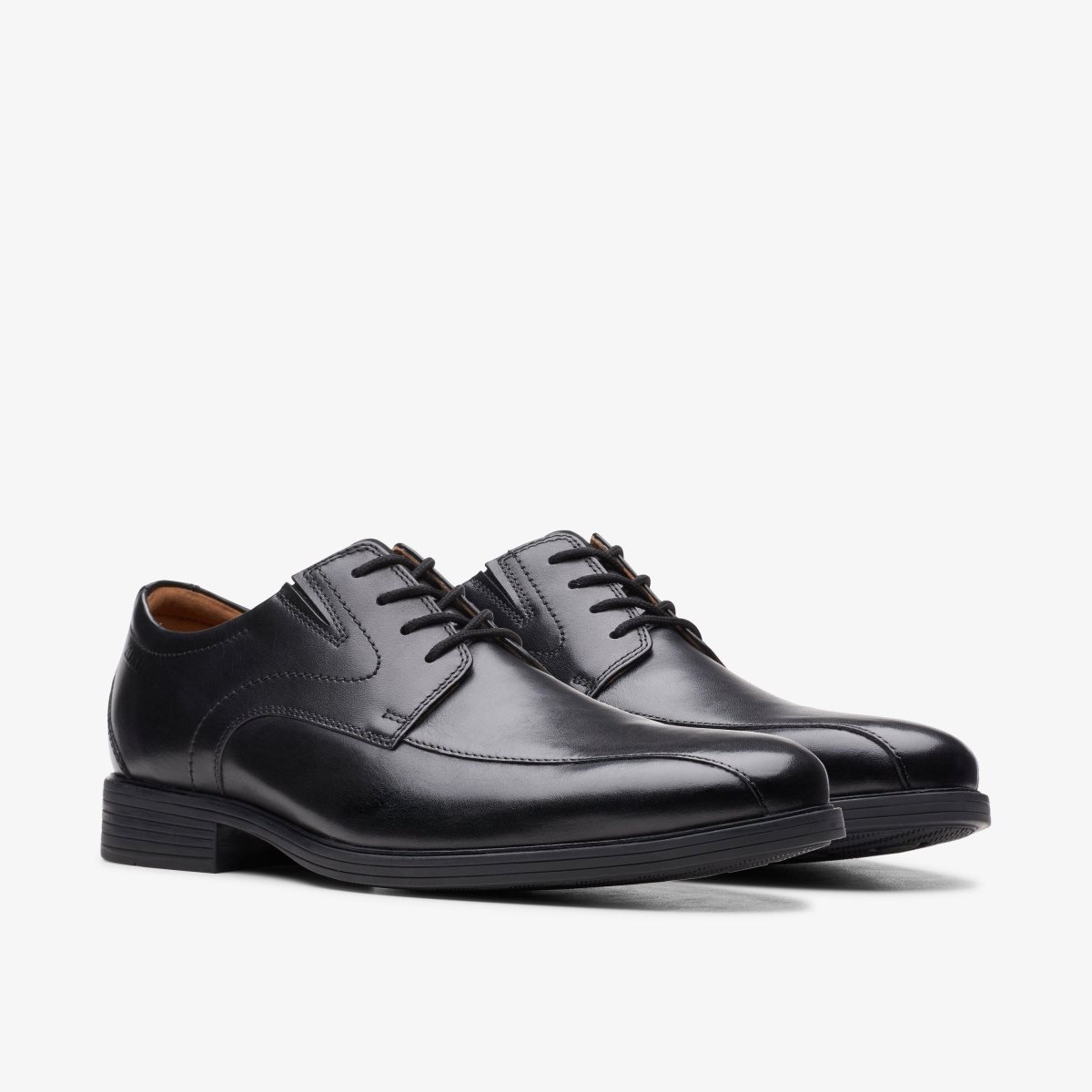 Clarks Whiddon Pace Black Leather Black | UTFJY5046